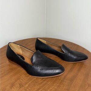 Vintage7Eight Women’s Black Flats